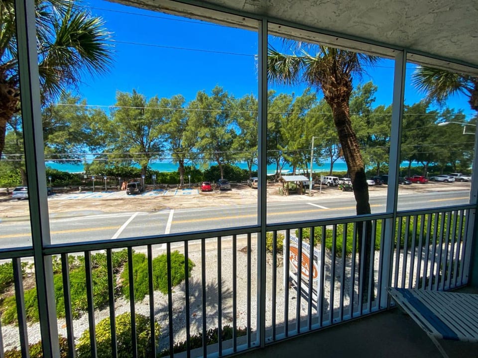 The perfect view for your beach getaway House in Bradenton Beach