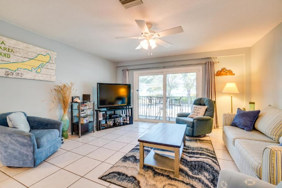 The perfect view for your beach getaway House in Bradenton Beach