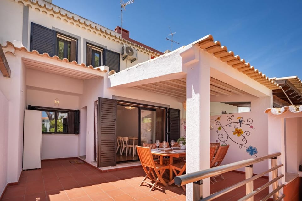Vilamoura Central 3 Bedroom House House in Quarteira