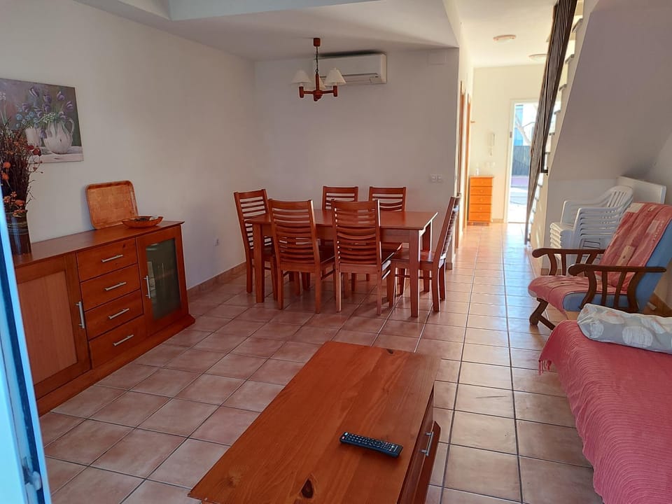 Adosado con piscina House in Baix Maestrat