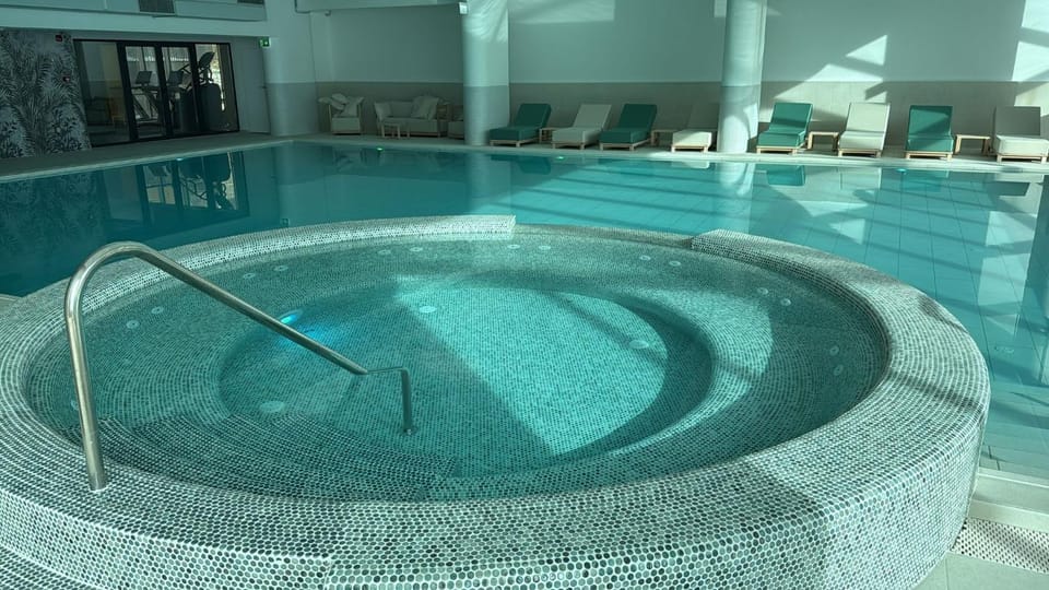 Pool view, Swimming pool