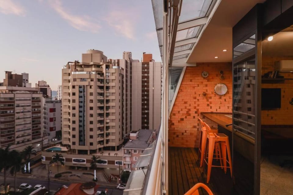 Mega apê temático no coração de Florianópolis Apartment in Florianopolis