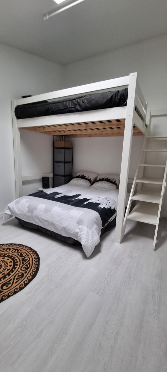 DUPLEX PISCINE MER Apartment in La Rochelle