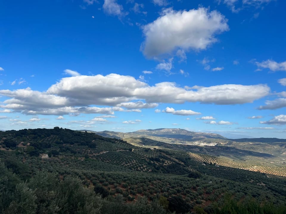 Nearby landmark, Natural landscape, Mountain view
