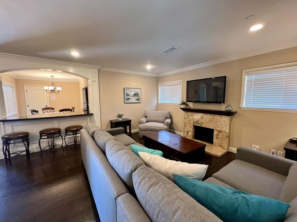 Destination #12 House in Anaheim