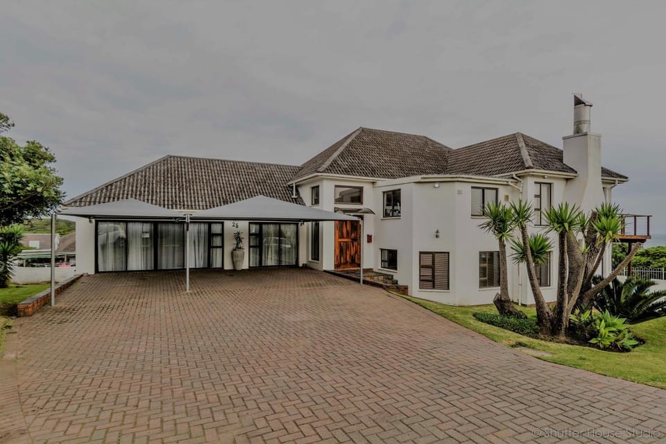 Property building, Garden view, Pool view, Sea view