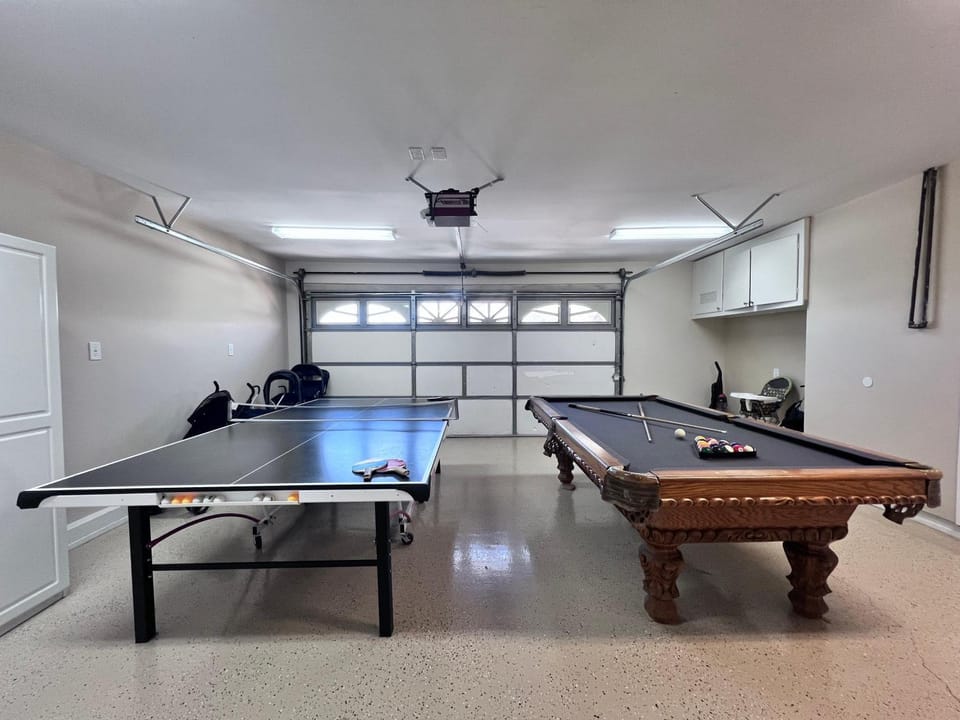 Destination #33 House in Orange