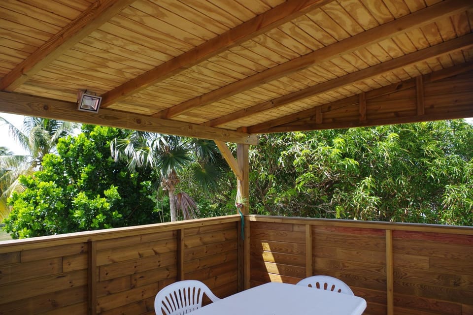 Lisoé Kaz appartement T3 - 1er étage grande terrasse Apartment in Grande-Terre, Guadeloupe
