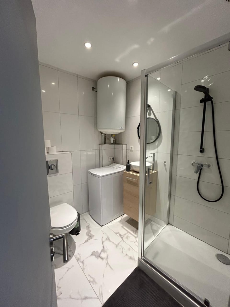 Shower, Toilet, Bathroom