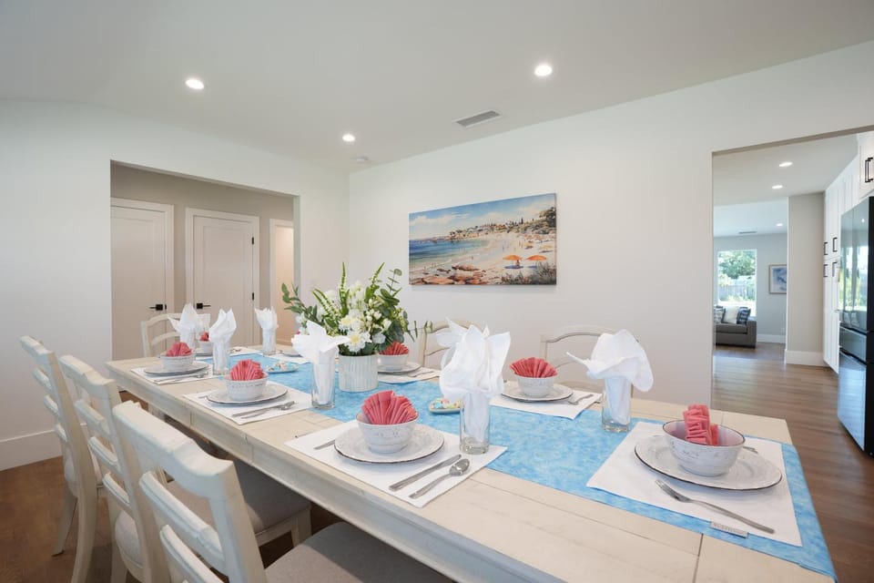 Destination #45 House in Orange