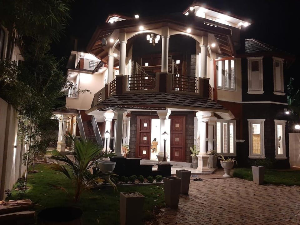 Royal Feather Jaffna Bed and Breakfast in Sri Lanka