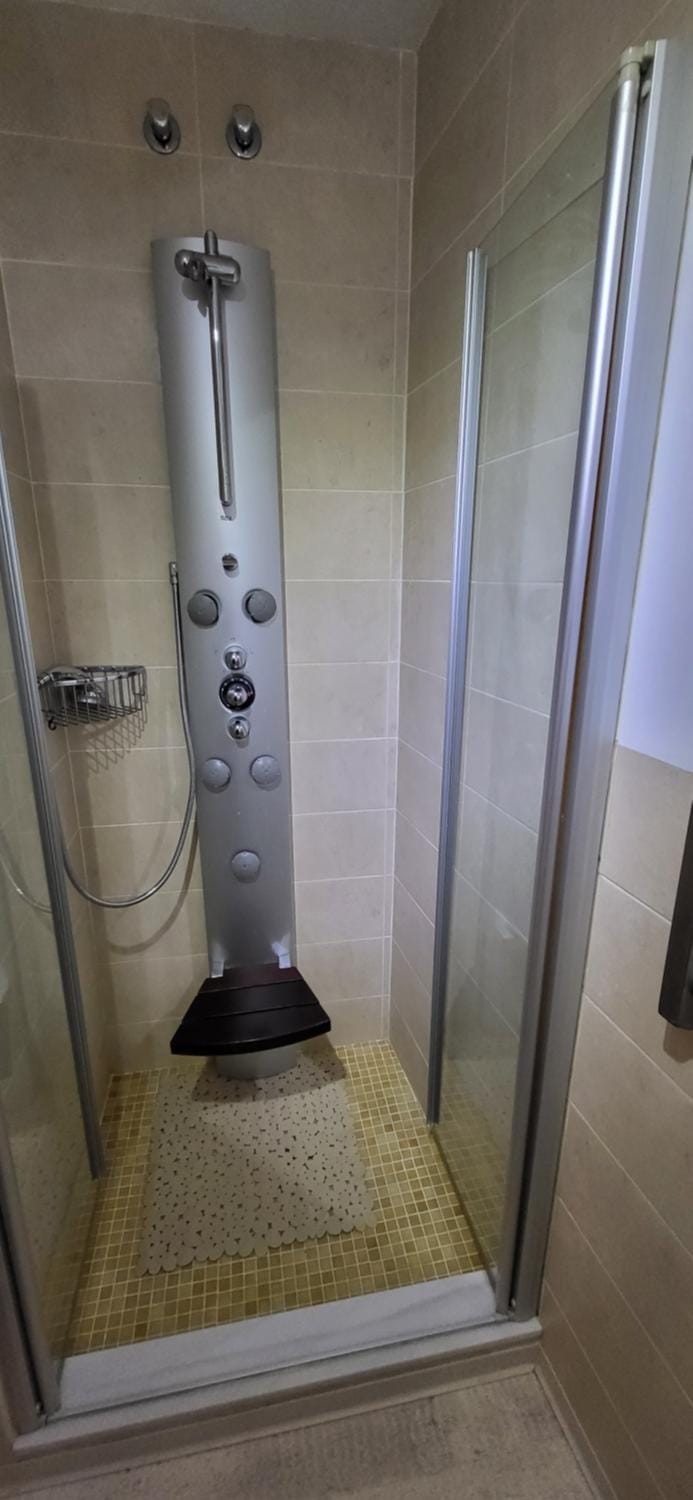 Shower, Bathroom
