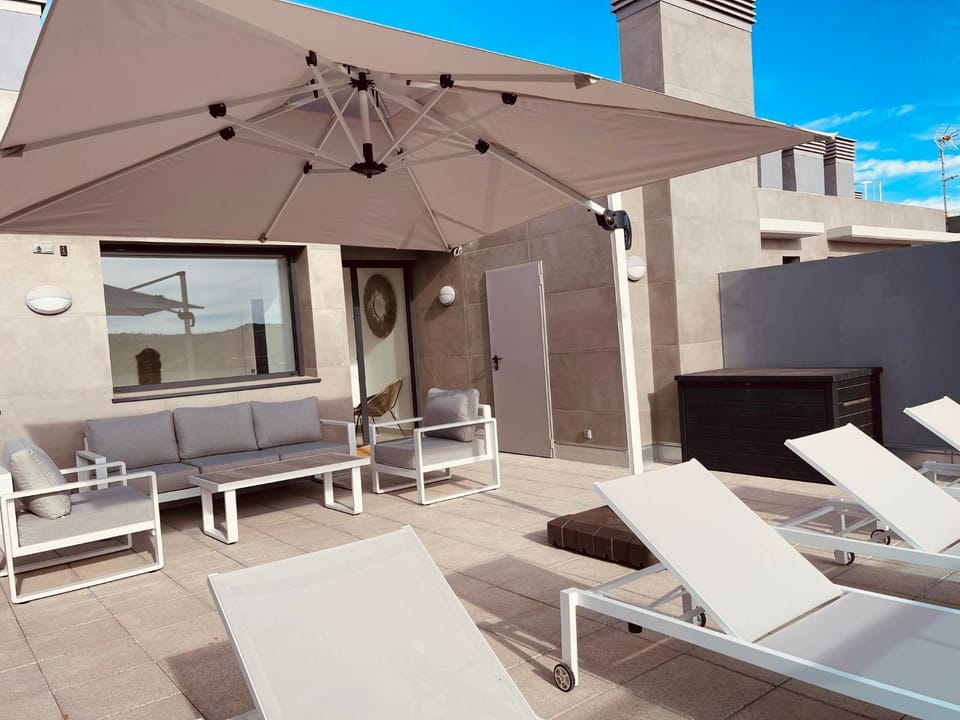 Balcony/Terrace, Balcony/Terrace