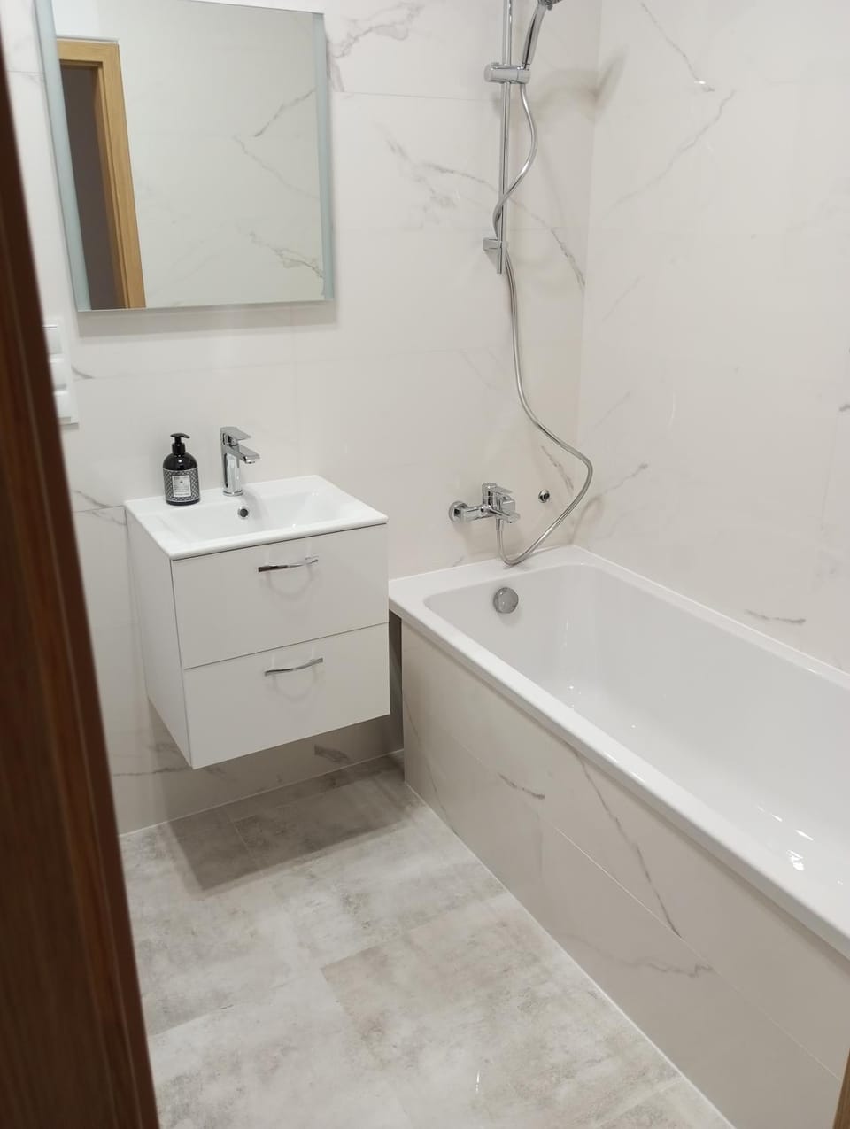 Bathroom, Bath