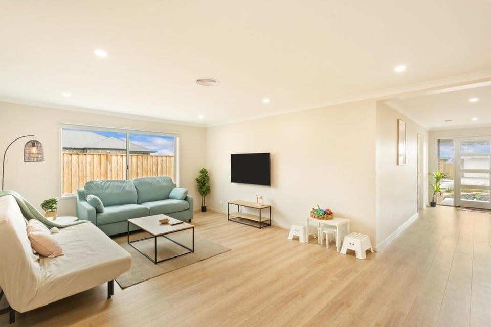 Elegant & Cozy Island Escape Near Downtown & Beach House in Cowes