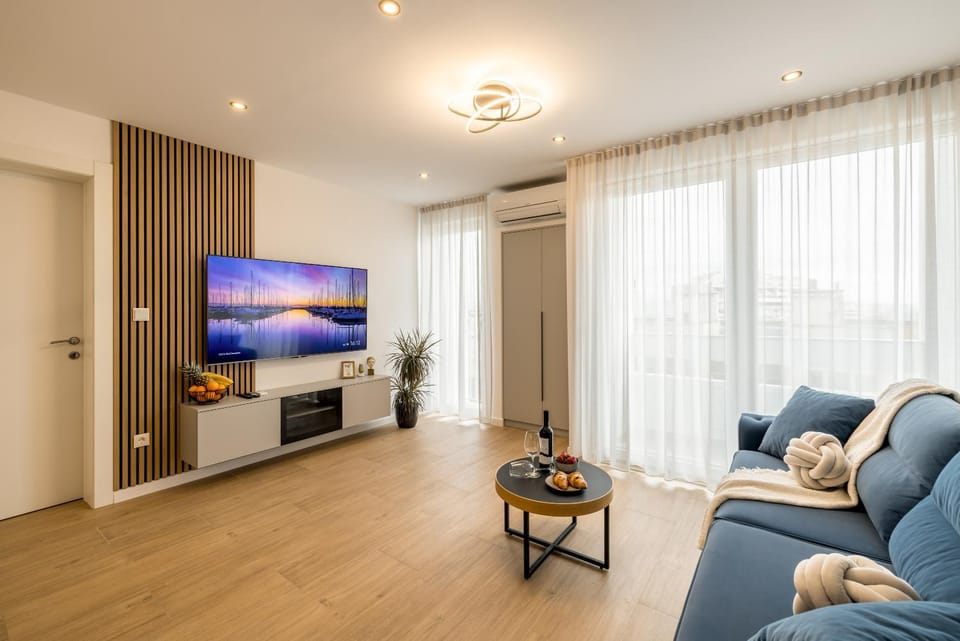 TV and multimedia, Living room