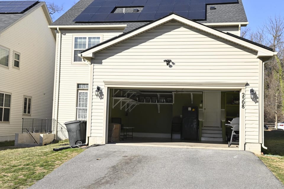 Luxury Living at Woodmore Villa in Glenarden