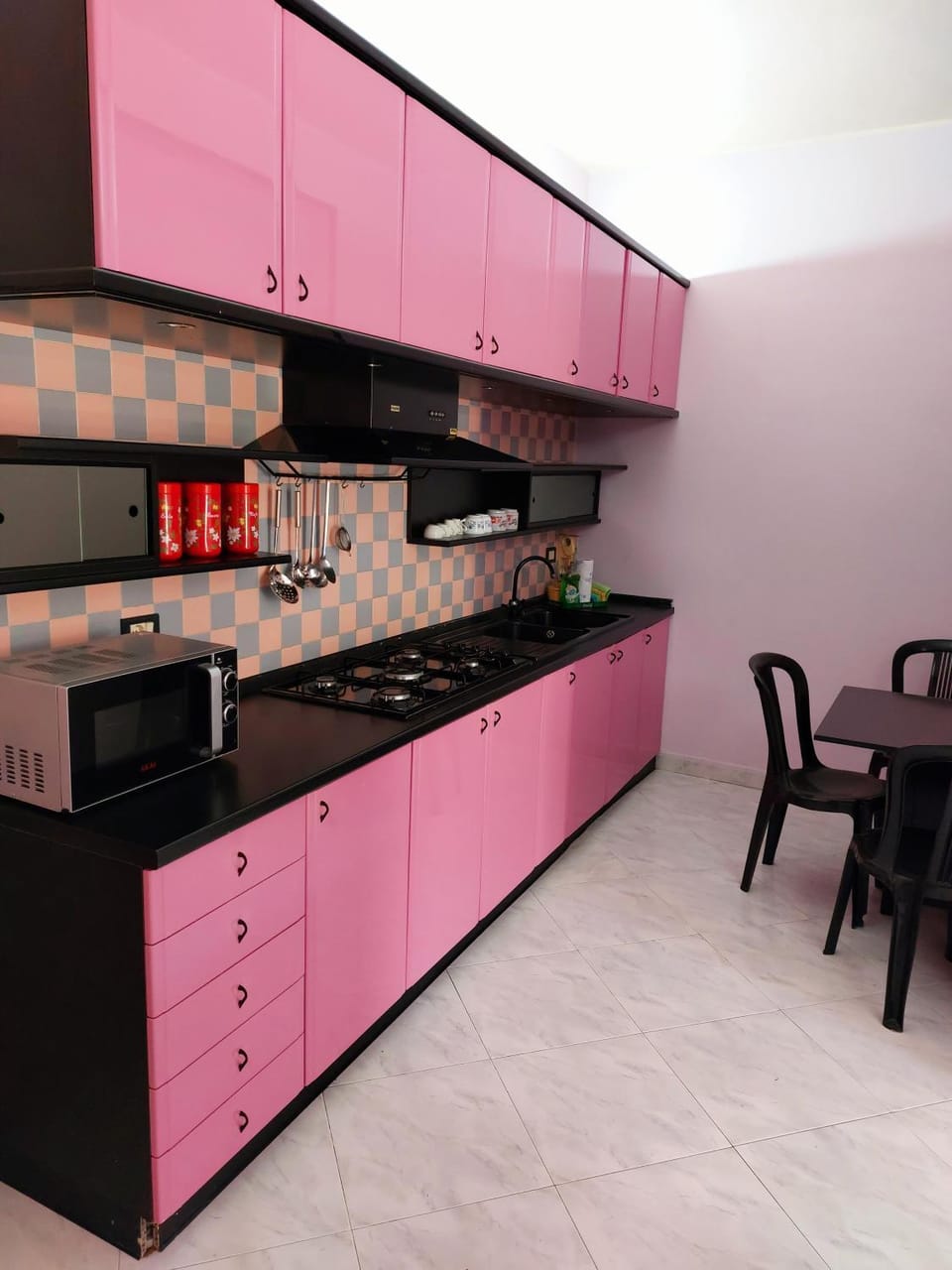 Kitchen or kitchenette, minibar, pet friendly, stove