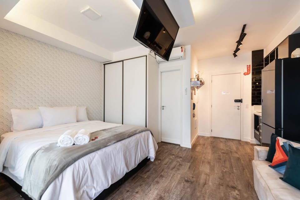 Communal lounge/ TV room, Bed, TV and multimedia, Kitchen or kitchenette, Photo of the whole room, Bedroom, wardrobe, air conditioner