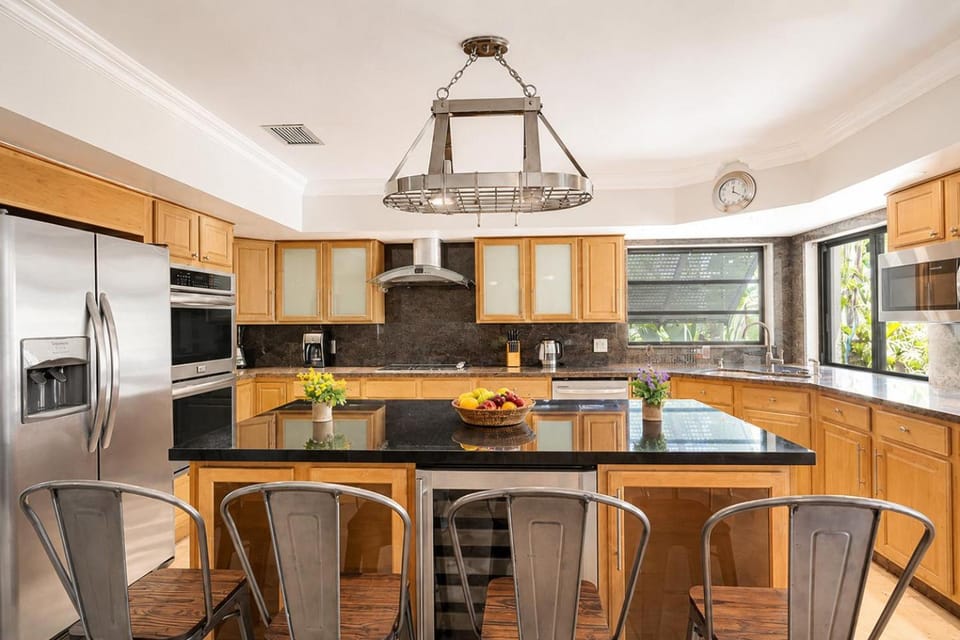 Kitchen or kitchenette, dishwasher, oven, stove