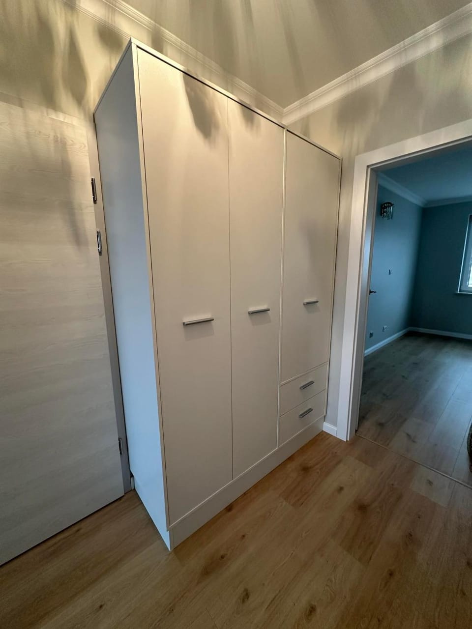 wardrobe