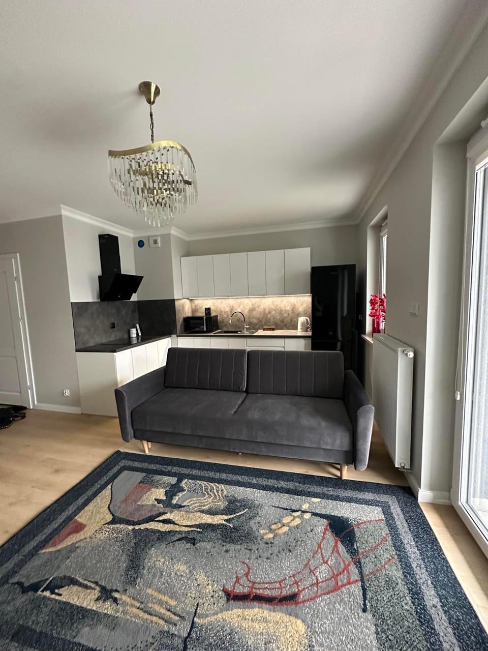 TV and multimedia, Living room, Seating area, Bedroom