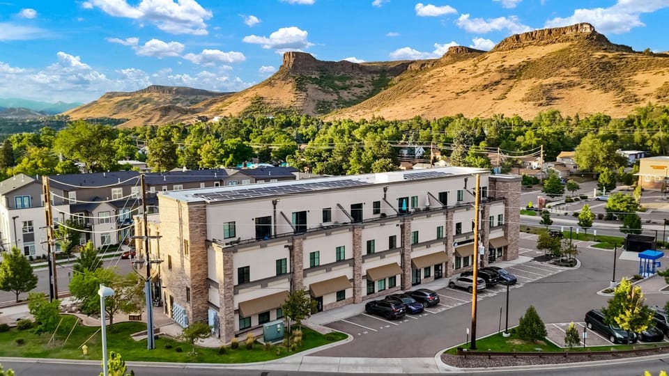Golden Condo Patio with MTN Views Walk to DT Golden and School of Mines House in Golden