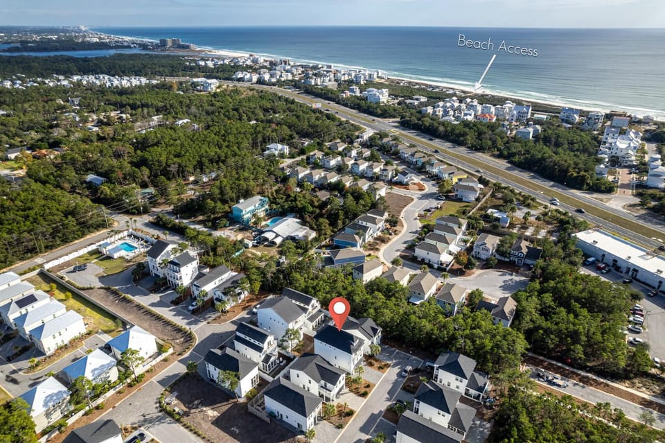 Salty Sons 4 BR and just minutes to the Beach Rosemary and 30Avenue House in Inlet Beach