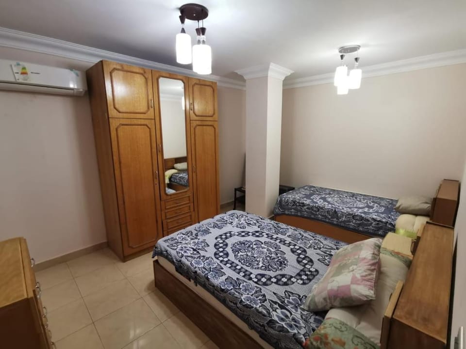 2BR with Nile overlooking Apartment in Cairo