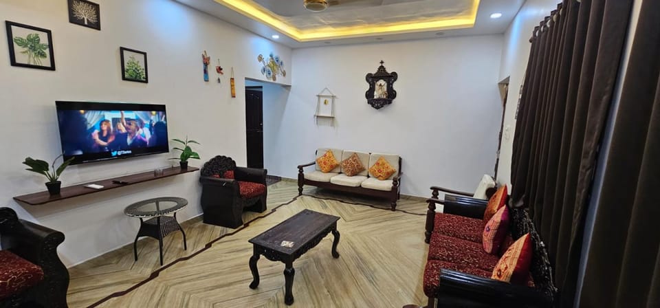 4 Bhk blue ocean villa baga beach Villa in Calangute
