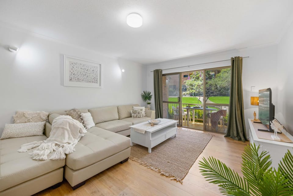 Patio, TV and multimedia, Living room, Seating area