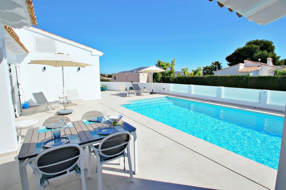 Adora - modern villa with large private pool in Moraira Villa in Marina Alta