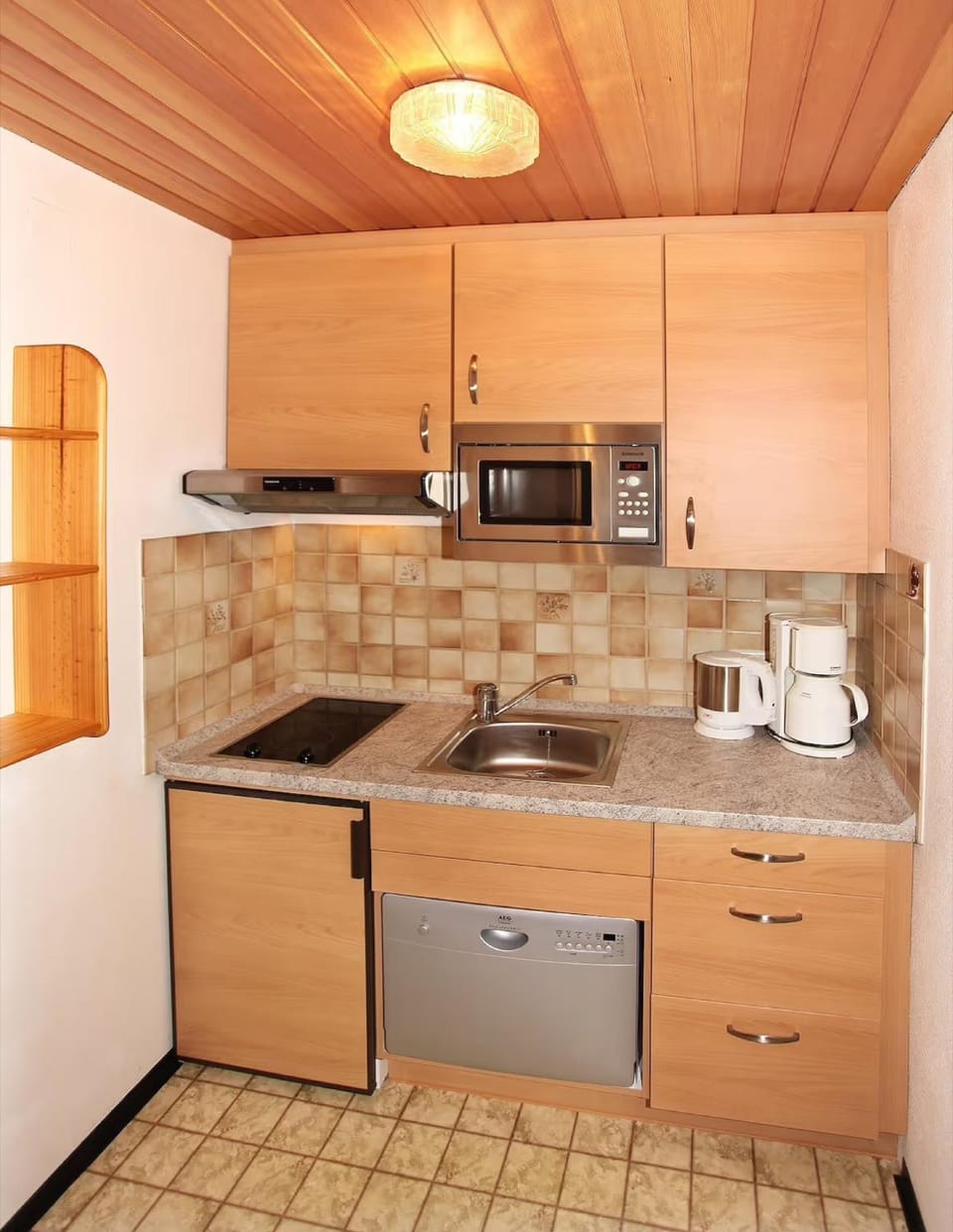 Kitchen or kitchenette, Living room
