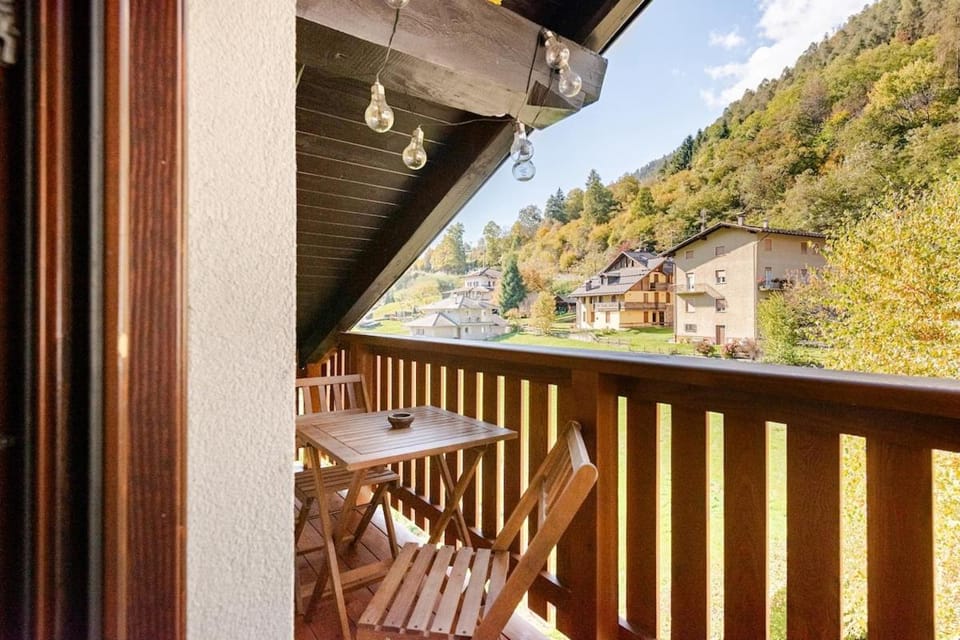 Property building, Natural landscape, View (from property/room), Balcony/Terrace, Mountain view