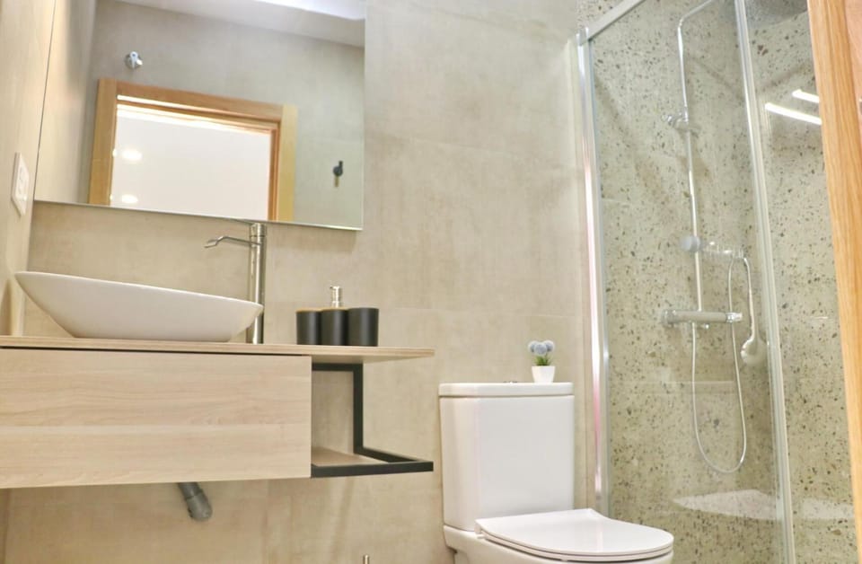 Shower, Bathroom