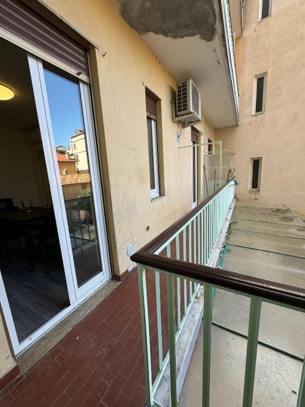 CASA BENEDETTA Nuovo bilocale 100 metri dal mare Apartment in Liguria