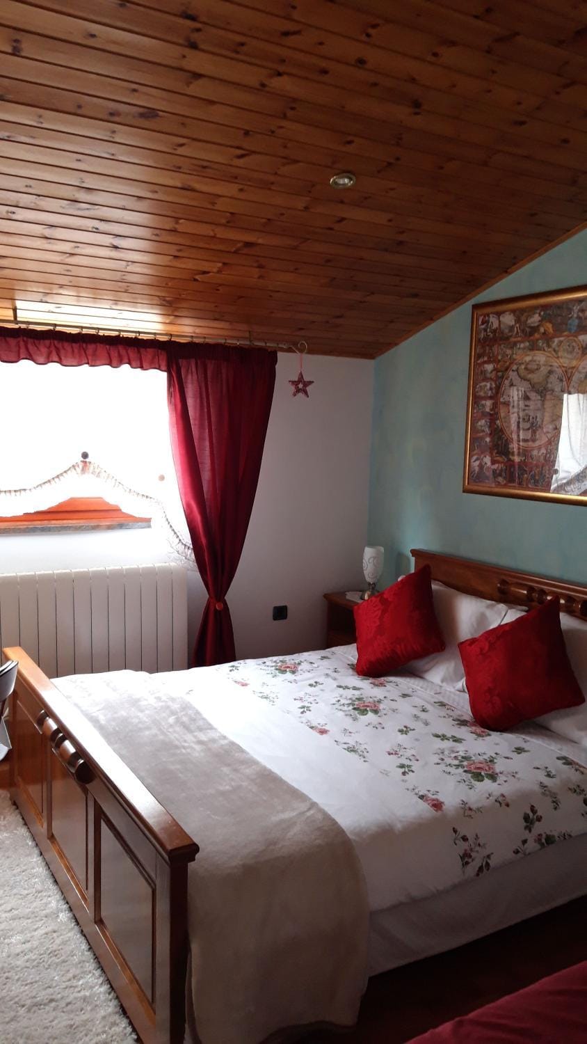 Bed, Bedroom