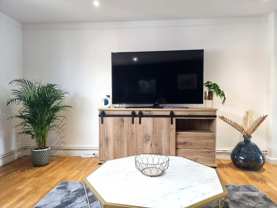 Bed, View (from property/room), Living room, Bedroom