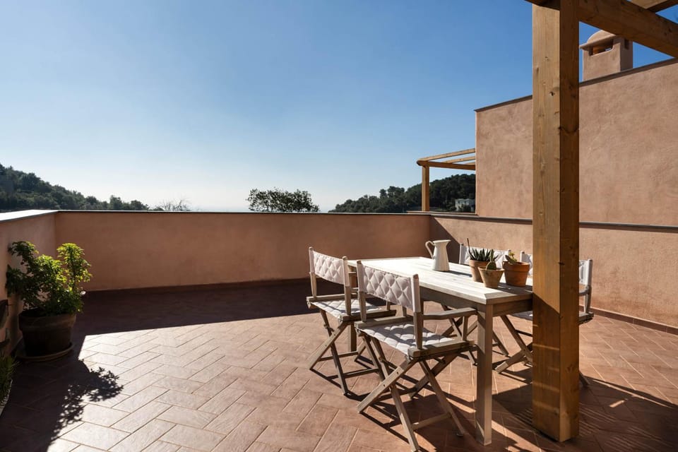 Borgo Isasco House in Liguria