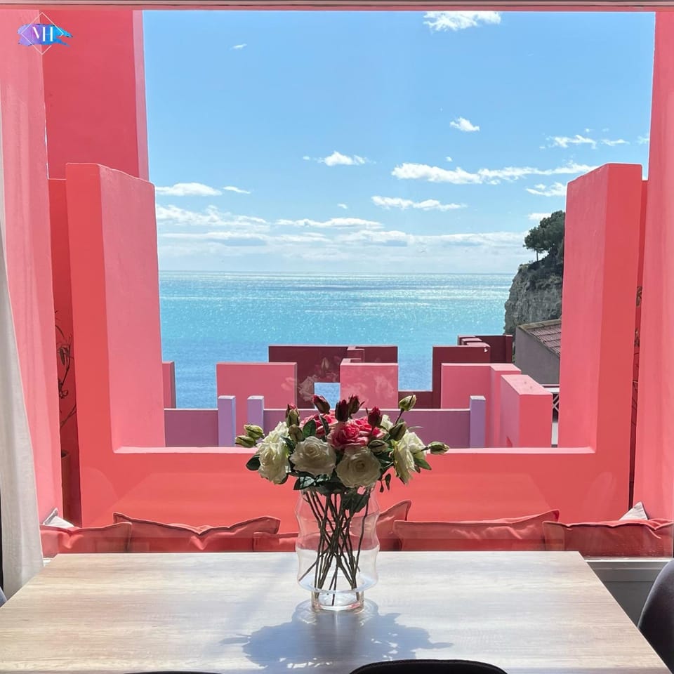 Day, Natural landscape, View (from property/room), Balcony/Terrace, Living room, Seating area, Dining area, Sea view