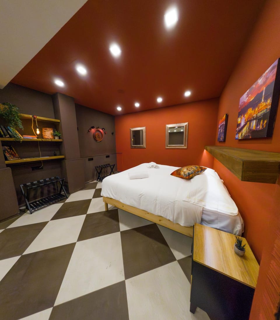 Bed, Photo of the whole room, Bedroom