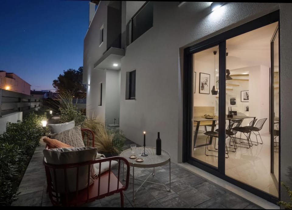 Property building, Patio, Seating area