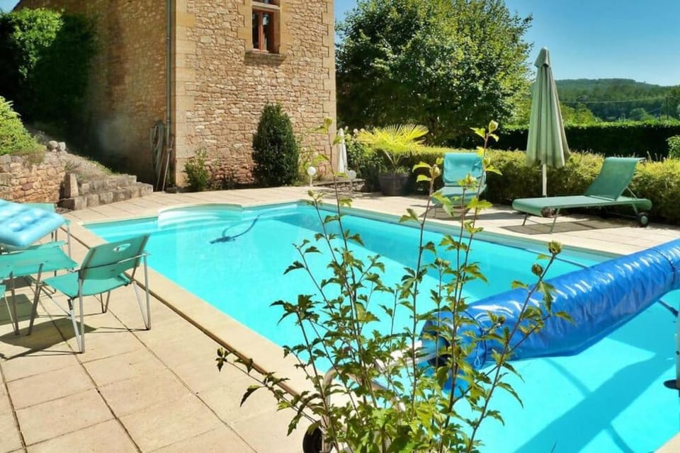Spring, Day, Natural landscape, Garden, Garden view, Pool view, Swimming pool, sunbed
