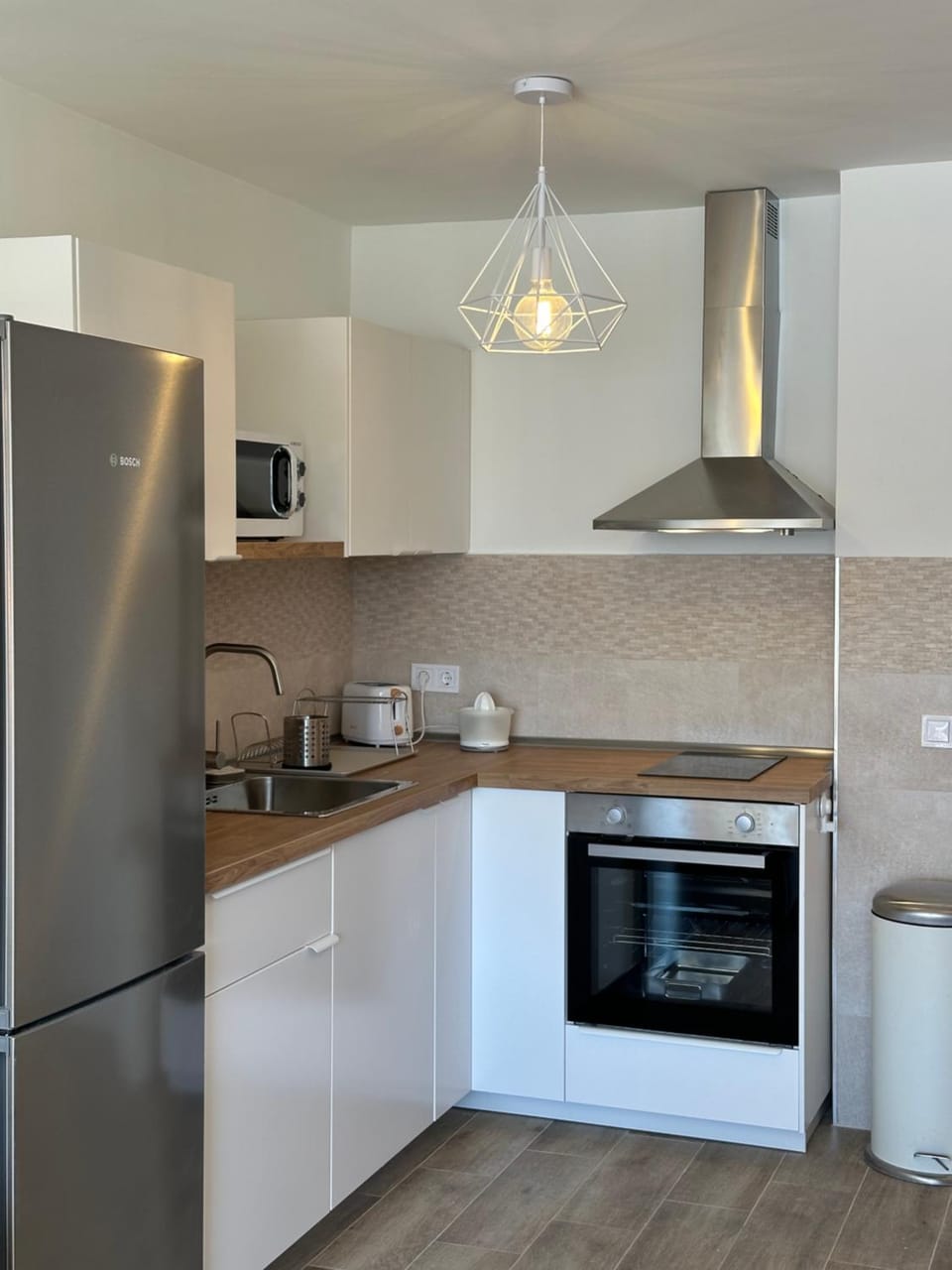 Coffee/tea facilities, Kitchen or kitchenette, minibar, pet friendly, stove, toaster