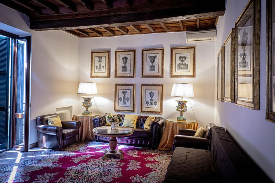 Living room, Seating area, air conditioner