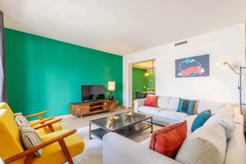 Communal lounge/ TV room, Living room