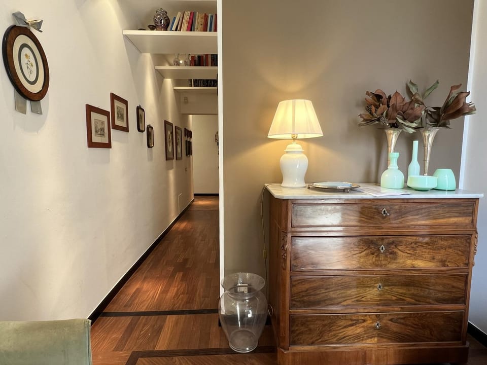 Facade/entrance, Decorative detail, Decorative detail