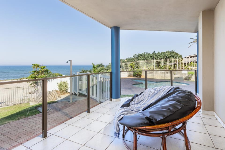 Patio, View (from property/room), Seating area, Sea view