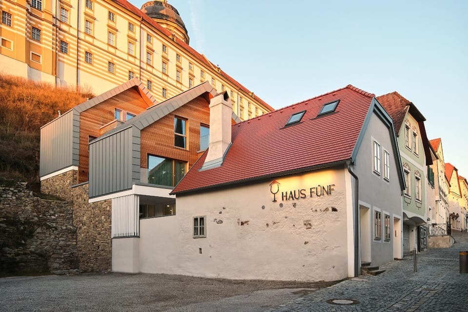Property building, Landmark view, Street view