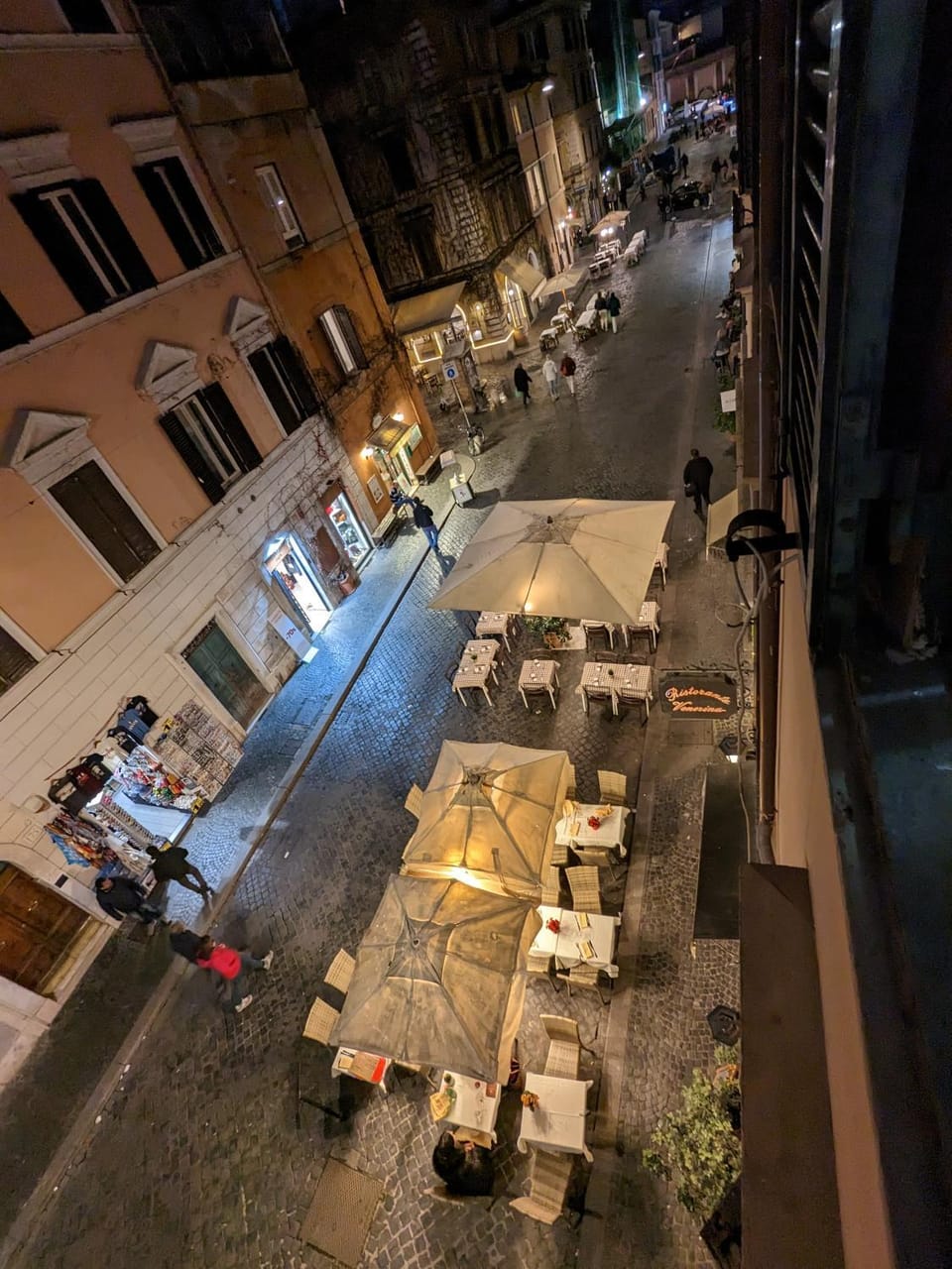 Neighbourhood, Street view, Location